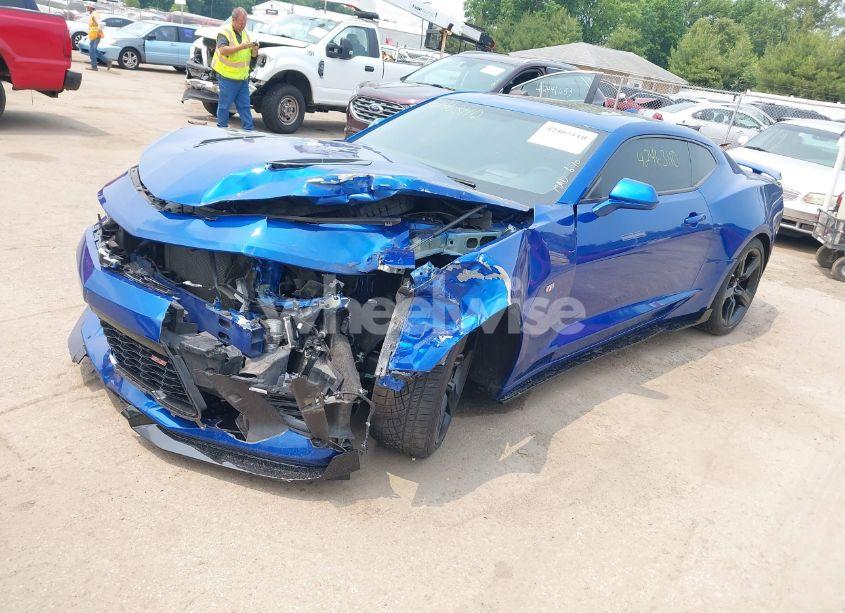 Photo 2 of 2016 Chevrolet Camaro 2SS (VIN 1G1FH1R7XG0128502)