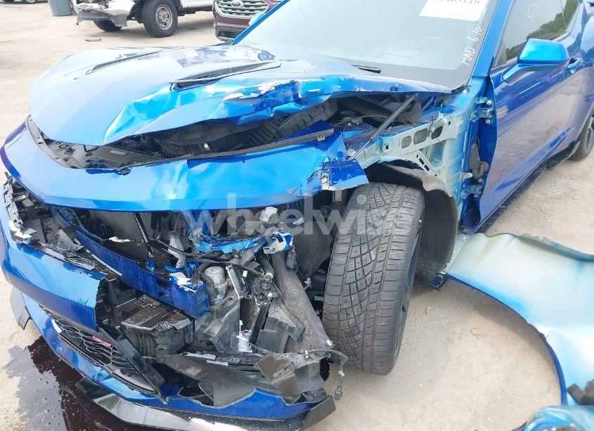 Photo 6 of 2016 Chevrolet Camaro 2SS (VIN 1G1FH1R7XG0128502)