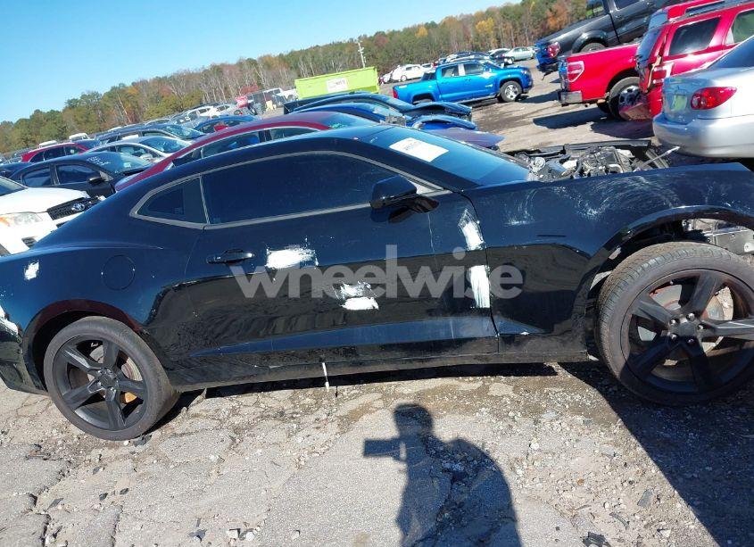 Photo 13 of 2016 Chevrolet Camaro 2SS (VIN 1G1FH1R7XG0191227)