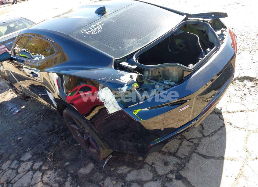 Photo 3 of 2016 Chevrolet Camaro 2SS (VIN 1G1FH1R7XG0191227)