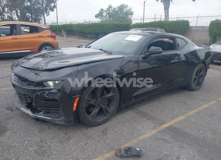Photo 2 of 2019 Chevrolet Camaro 2SS (VIN 1G1FH1R7XK0105035)