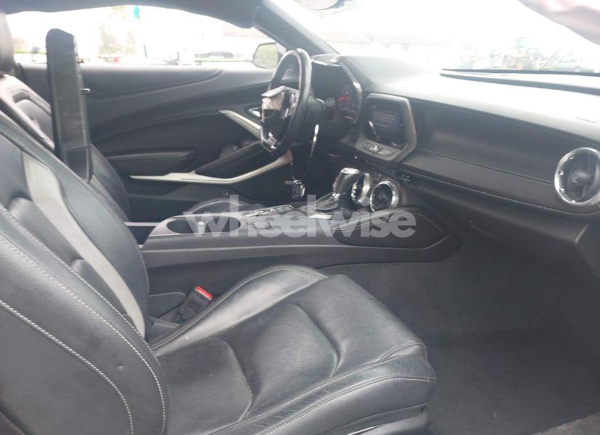 Photo 5 of 2019 Chevrolet Camaro 2SS (VIN 1G1FH1R7XK0105035)