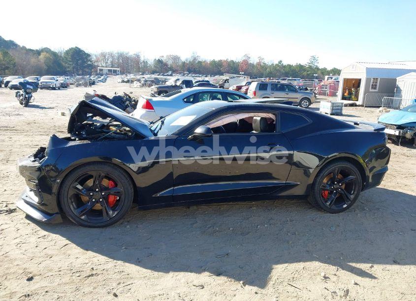 Photo 14 of 2019 Chevrolet Camaro 2SS (VIN 1G1FH1R7XK0141324)