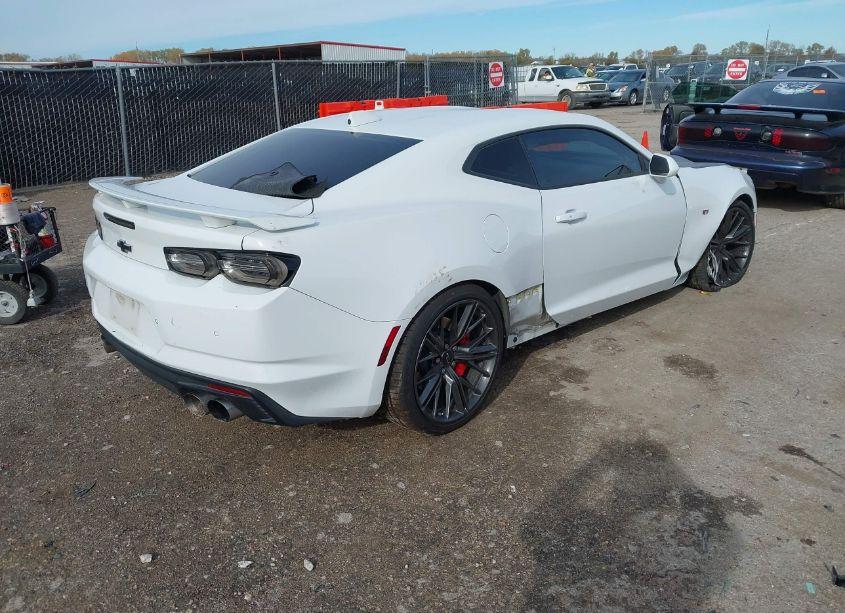 Photo 4 of 2020 Chevrolet Camaro RWD 2SS (VIN 1G1FH1R7XL0107806)