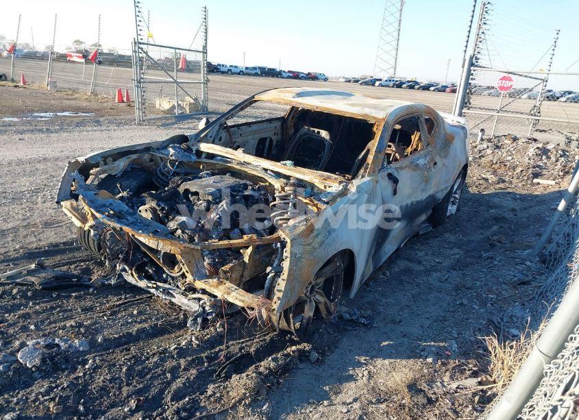 Photo 2 of 2020 Chevrolet Camaro RWD 2SS (VIN 1G1FH1R7XL0112309)