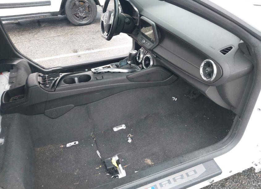 Photo 5 of 2020 Chevrolet Camaro RWD 2SS (VIN 1G1FH1R7XL0127554)