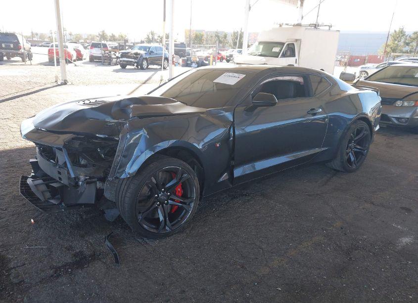 Photo 2 of 2022 Chevrolet Camaro RWD 2SS (VIN 1G1FH1R7XN0133583)