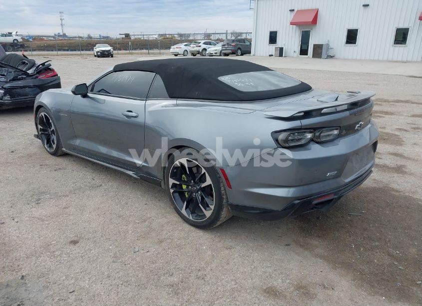 Photo 3 of 2021 Chevrolet Camaro RWD 2SS (VIN 1G1FH3D70M0128832)