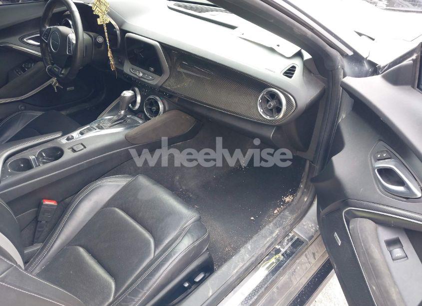 Photo 5 of 2021 Chevrolet Camaro RWD 2SS (VIN 1G1FH3D70M0128832)