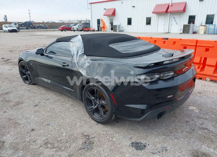 Photo 3 of 2019 Chevrolet Camaro 2SS (VIN 1G1FH3D71K0140601)