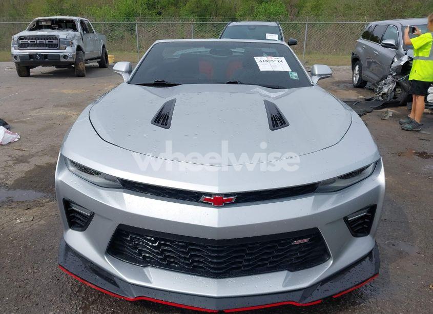 Photo 12 of 2016 Chevrolet Camaro 2SS (VIN 1G1FH3D72G0158192)