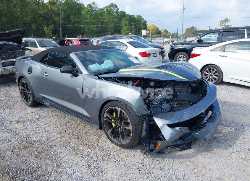 2021 Chevrolet Camaro RWD 2SS (VIN 1G1FH3D79M0140803) main photo