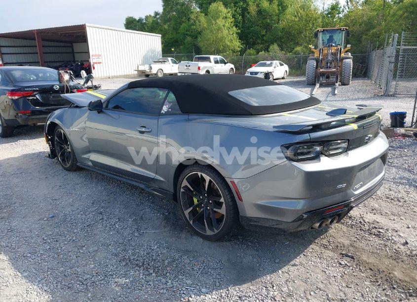 Photo 3 of 2021 Chevrolet Camaro RWD 2SS (VIN 1G1FH3D79M0140803)