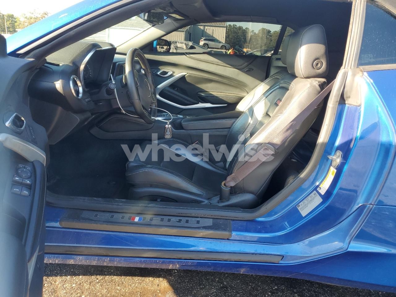 Photo 7 of 2017 CHEVROLET CAMARO SS (VIN 1G1FH3D7XH0144087)