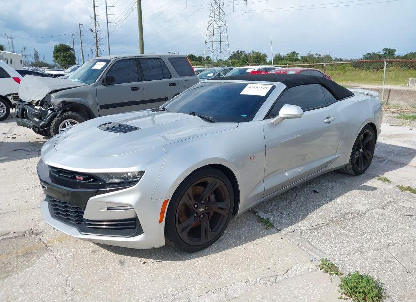 Photo 2 of 2019 Chevrolet Camaro 2SS (VIN 1G1FH3D7XK0122887)