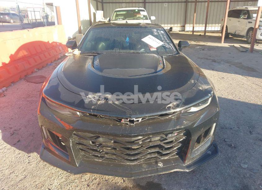 Photo 12 of 2017 Chevrolet Camaro ZL1 (VIN 1G1FJ1R68H0158918)