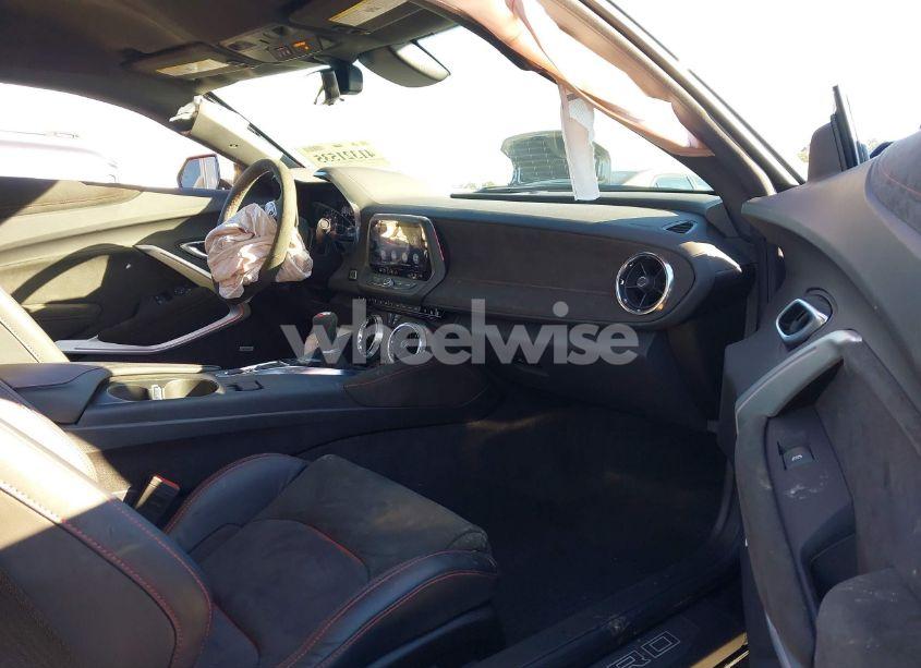 Photo 5 of 2022 Chevrolet Camaro RWD ZL1 (VIN 1G1FJ1R68N0129821)
