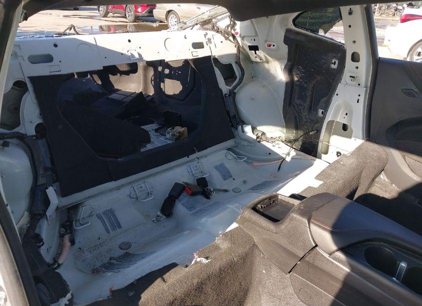 Photo 8 of 2018 Chevrolet Camaro ZL1 (VIN 1G1FJ1R69J0116490)