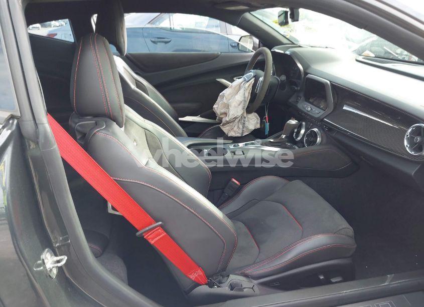 Photo 5 of 2018 Chevrolet Camaro ZL1 (VIN 1G1FK1R63J0156724)