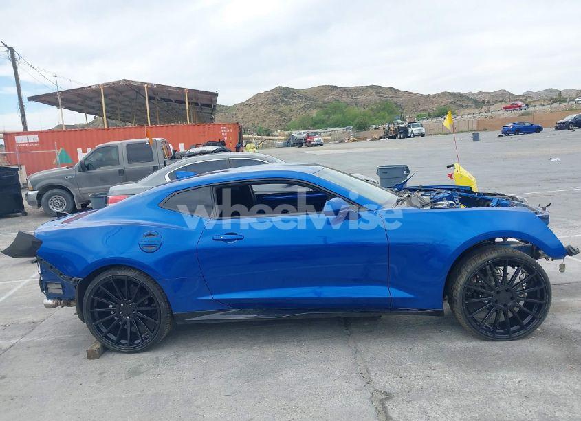Photo 12 of 2018 Chevrolet Camaro ZL1 (VIN 1G1FK1R64J0115583)