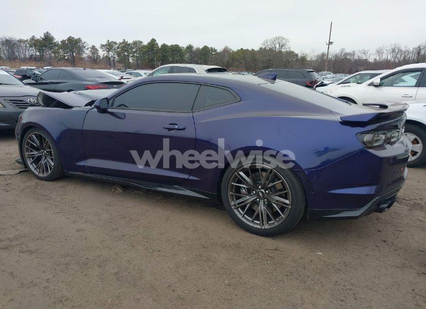 Photo 3 of 2019 Chevrolet Camaro ZL1 (VIN 1G1FK1R68K0144103)