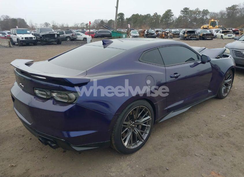 Photo 4 of 2019 Chevrolet Camaro ZL1 (VIN 1G1FK1R68K0144103)