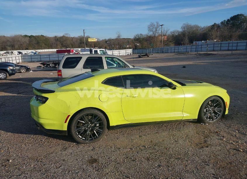 Photo 14 of 2019 Chevrolet Camaro ZL1 (VIN 1G1FK1R6XK0145771)