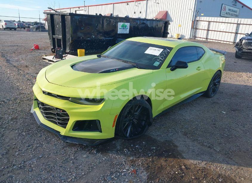 Photo 2 of 2019 Chevrolet Camaro ZL1 (VIN 1G1FK1R6XK0145771)