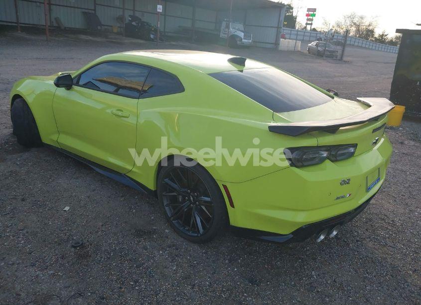 Photo 3 of 2019 Chevrolet Camaro ZL1 (VIN 1G1FK1R6XK0145771)