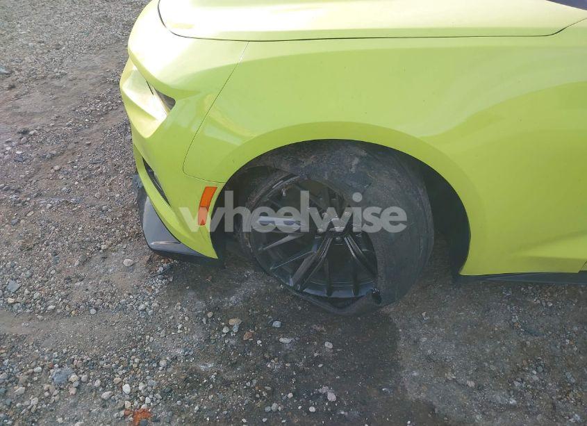 Photo 6 of 2019 Chevrolet Camaro ZL1 (VIN 1G1FK1R6XK0145771)