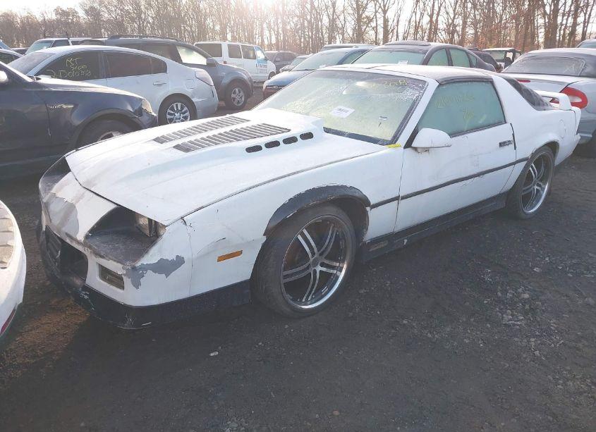 Photo 2 of 1987 Chevrolet Camaro (VIN 1G1FP21F0HN112342)