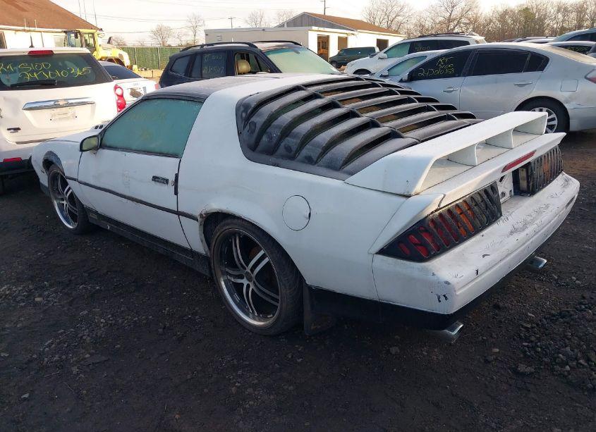 Photo 3 of 1987 Chevrolet Camaro (VIN 1G1FP21F0HN112342)