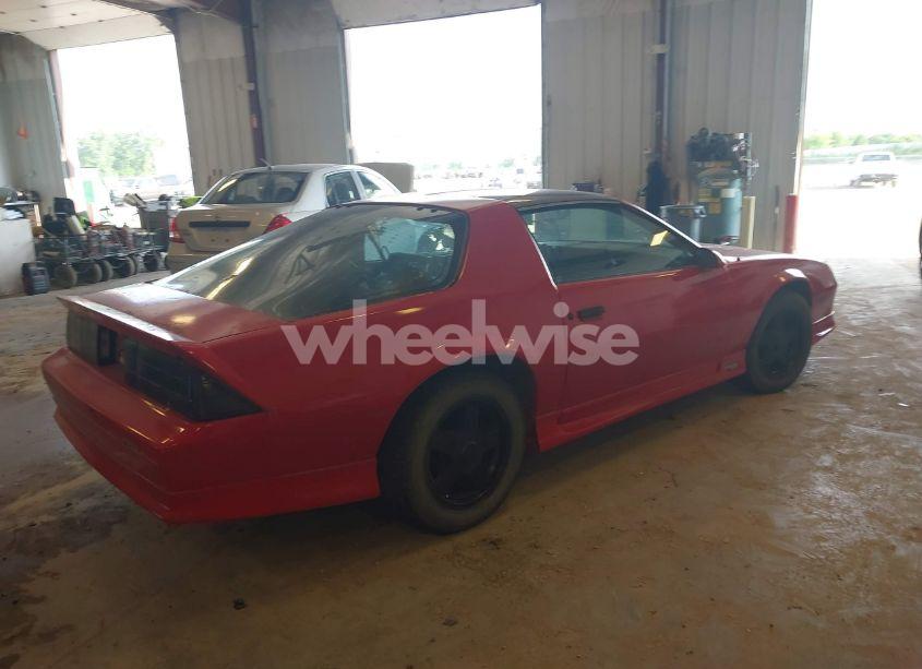 Photo 4 of 1992 Chevrolet Camaro RS (VIN 1G1FP23E7NL135628)