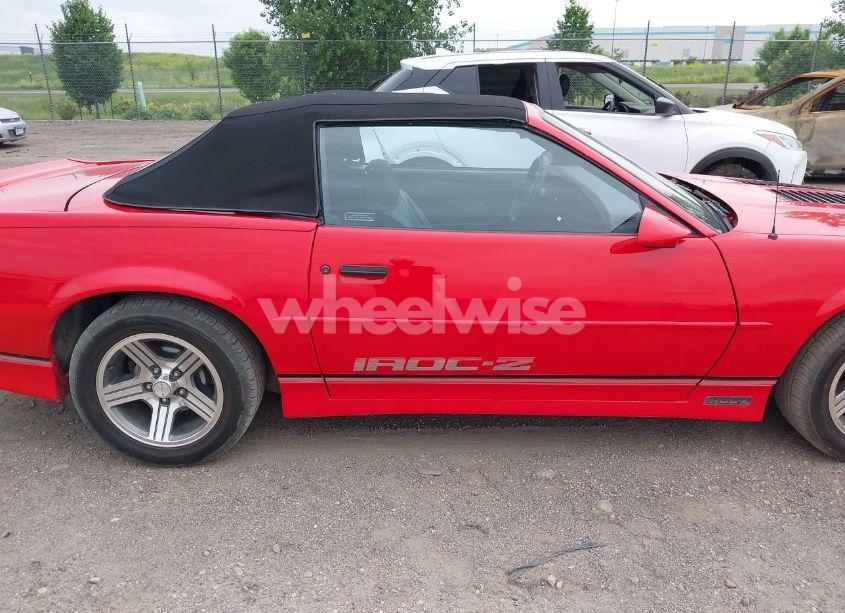 Photo 13 of 1989 Chevrolet Camaro (VIN 1G1FP31E8KL181862)
