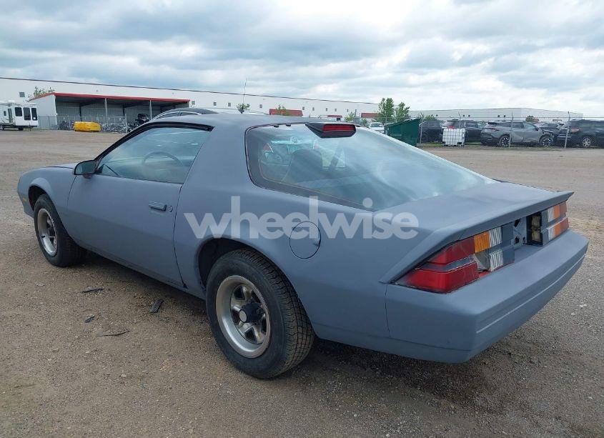 Photo 3 of 1986 Chevrolet Camaro (VIN 1G1FP87S5GL115609)