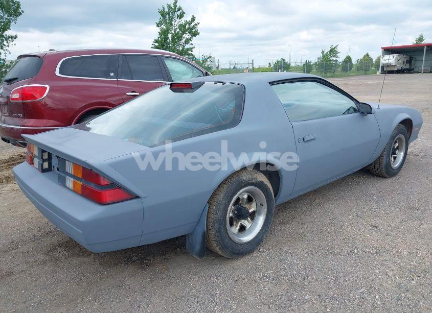 Photo 4 of 1986 Chevrolet Camaro (VIN 1G1FP87S5GL115609)