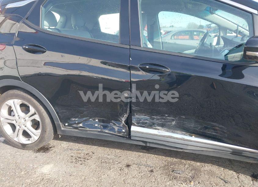 Photo 6 of 2017 Chevrolet Bolt EV LT (VIN 1G1FW6S01H4190638)