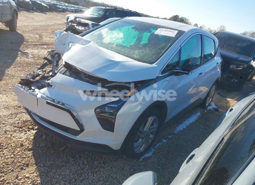Photo 2 of 2023 Chevrolet Bolt EV (VIN 1G1FW6S04P4110635)