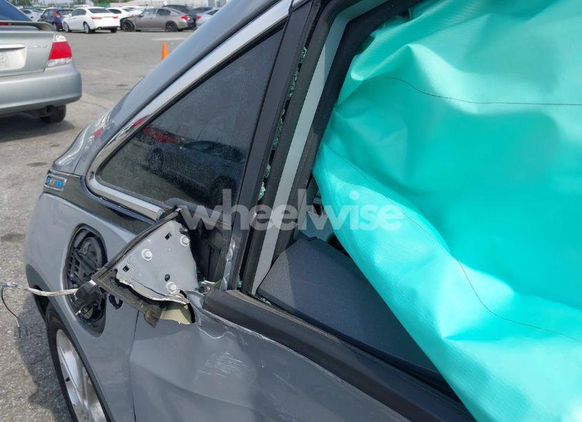 Photo 20 of 2019 Chevrolet Bolt EV LT (VIN 1G1FW6S06K4102223)