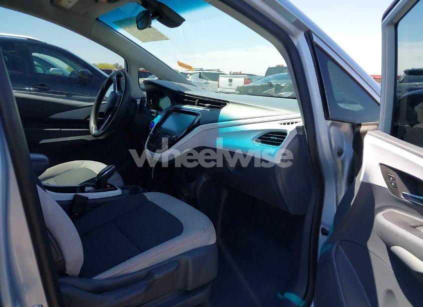 Photo 5 of 2017 Chevrolet Bolt EV LT (VIN 1G1FW6S08H4185243)