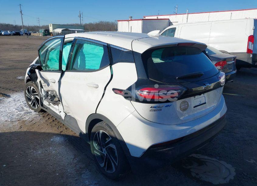 Photo 3 of 2022 Chevrolet Bolt EV FWD 2LT (VIN 1G1FX6S01N4100400)