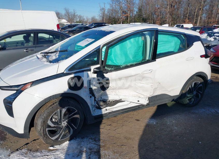 Photo 6 of 2022 Chevrolet Bolt EV FWD 2LT (VIN 1G1FX6S01N4100400)