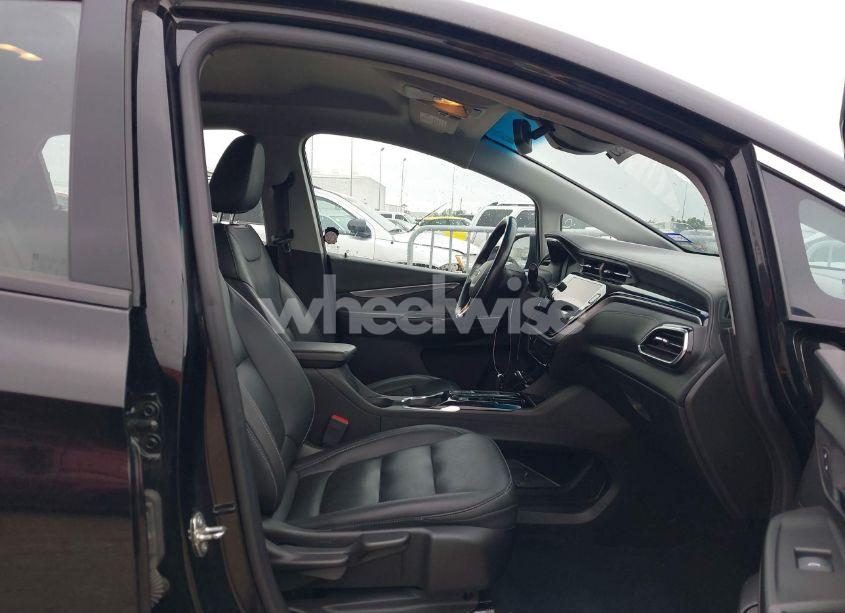 Photo 5 of 2023 Chevrolet Bolt EV FWD 2LT (VIN 1G1FX6S02P4143467)