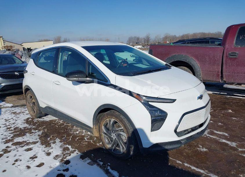 2023 Chevrolet Bolt EV FWD 2LT (VIN 1G1FX6S03P4115015) main photo