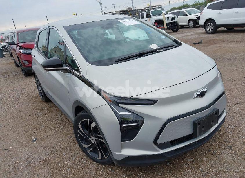 2023 Chevrolet Bolt EV FWD 2LT (VIN 1G1FX6S03P4143686) main photo