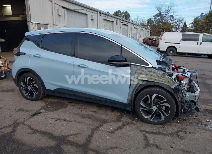 2022 Chevrolet Bolt EV FWD 2LT (VIN 1G1FX6S05N4122643) main photo