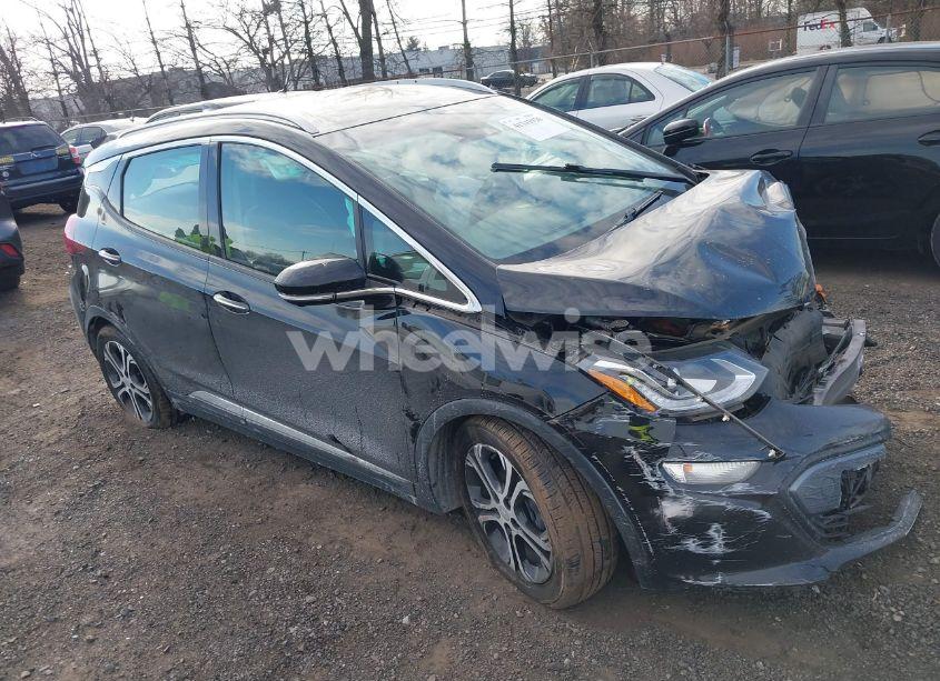 2017 Chevrolet Bolt EV PREMIER (VIN 1G1FX6S08H4147833) main photo