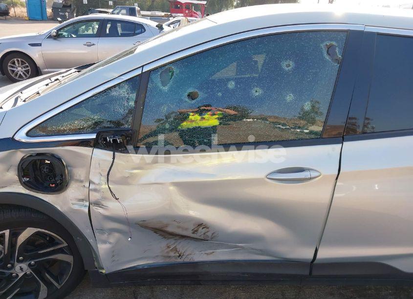 Photo 6 of 2022 Chevrolet Bolt EV FWD 2LT (VIN 1G1FX6S0XN4101321)