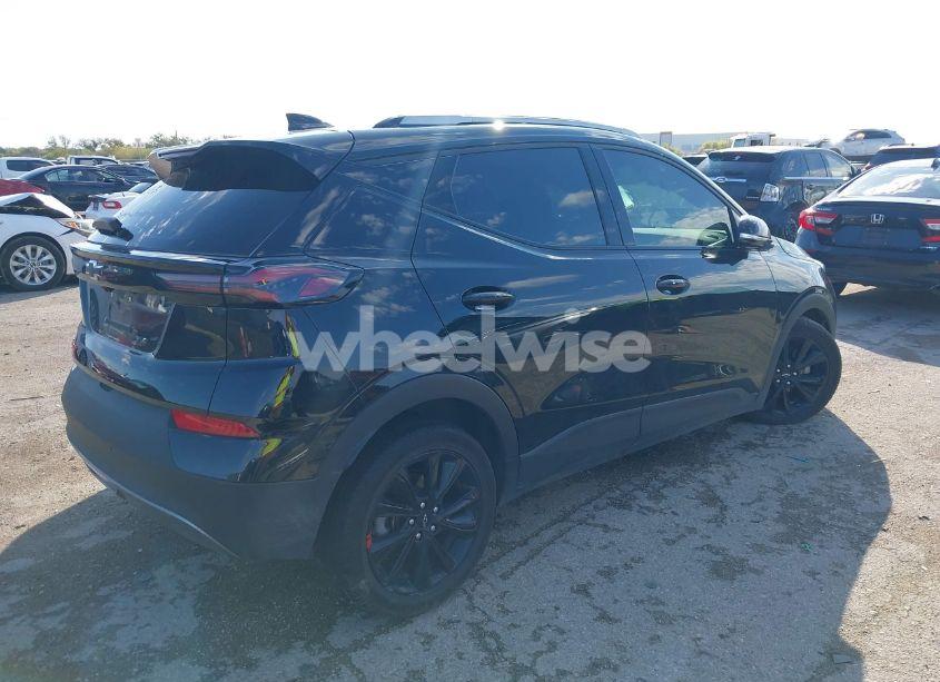 Photo 4 of 2023 Chevrolet Bolt EUV FWD LT (VIN 1G1FY6S00P4130875)