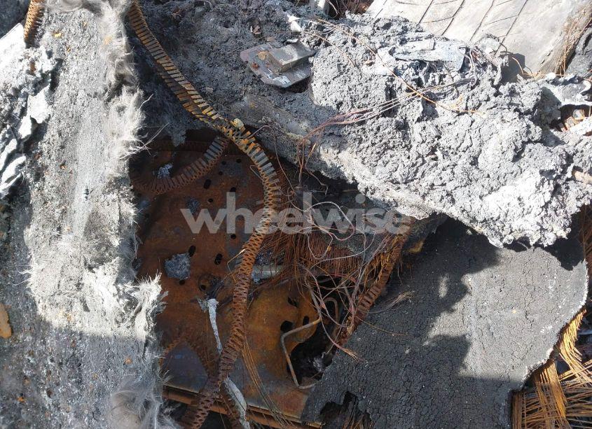 Photo 11 of 2021 Chevrolet Bolt EV FWD LT (VIN 1G1FY6S01M4111814)